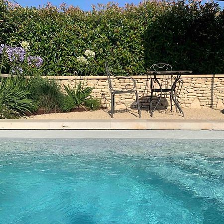 Le Cabanon De Livia Avec Piscine Privee Βίλα Cucuron Εξωτερικό φωτογραφία