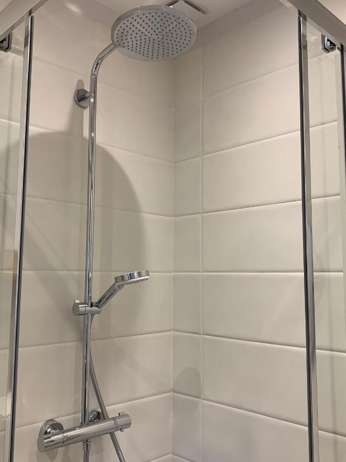 Le Cabanon De Livia Avec Piscine Privee Βίλα Cucuron Εξωτερικό φωτογραφία