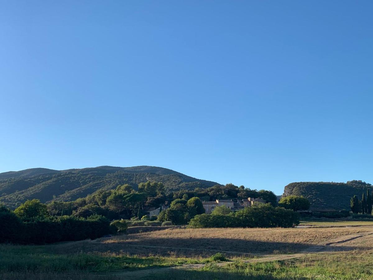 Le Cabanon De Livia Avec Piscine Privee Βίλα Cucuron Εξωτερικό φωτογραφία