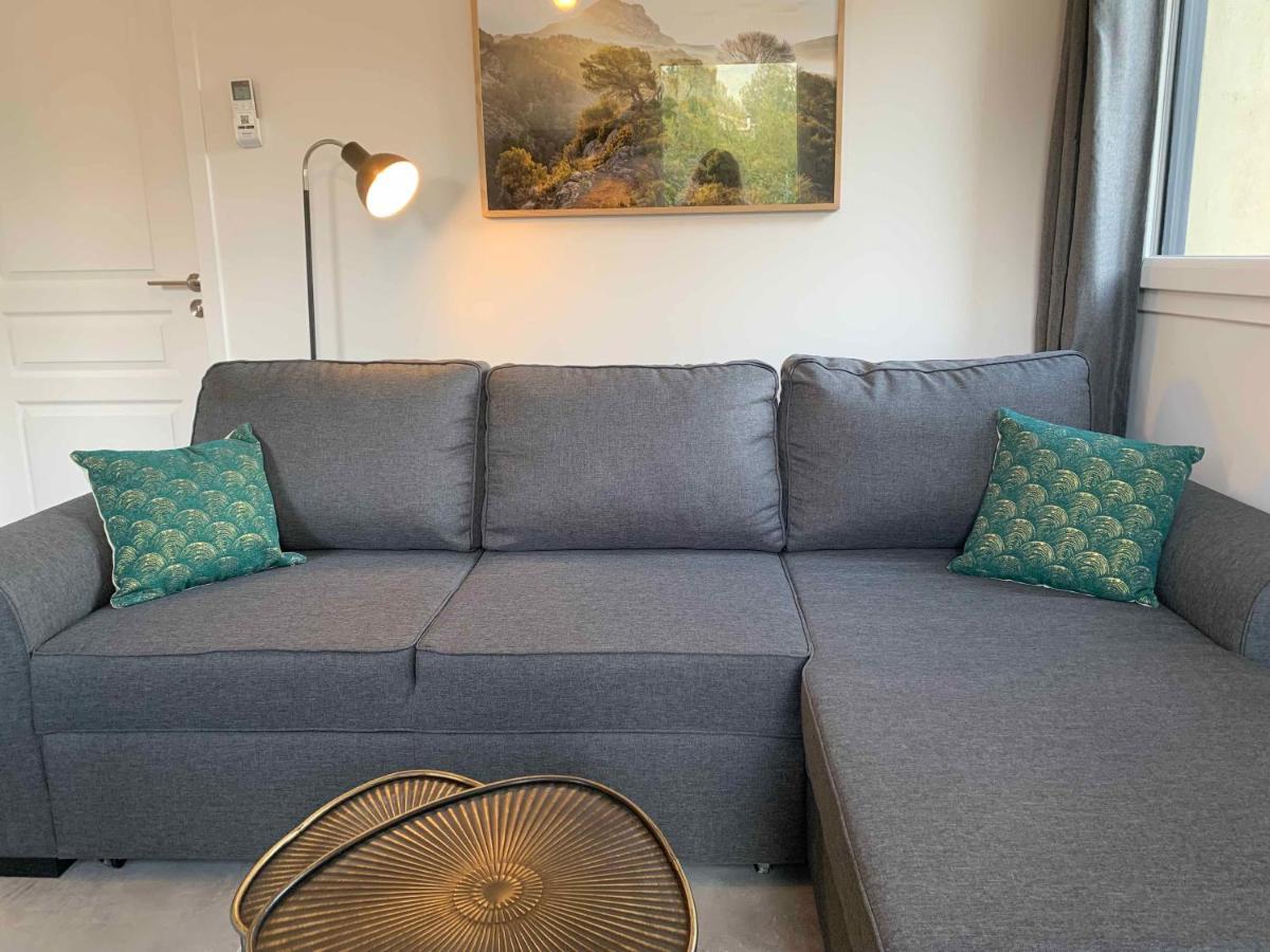 Le Cabanon De Livia Avec Piscine Privee Βίλα Cucuron Εξωτερικό φωτογραφία