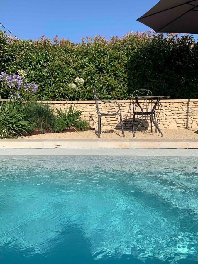 Le Cabanon De Livia Avec Piscine Privee Βίλα Cucuron Εξωτερικό φωτογραφία