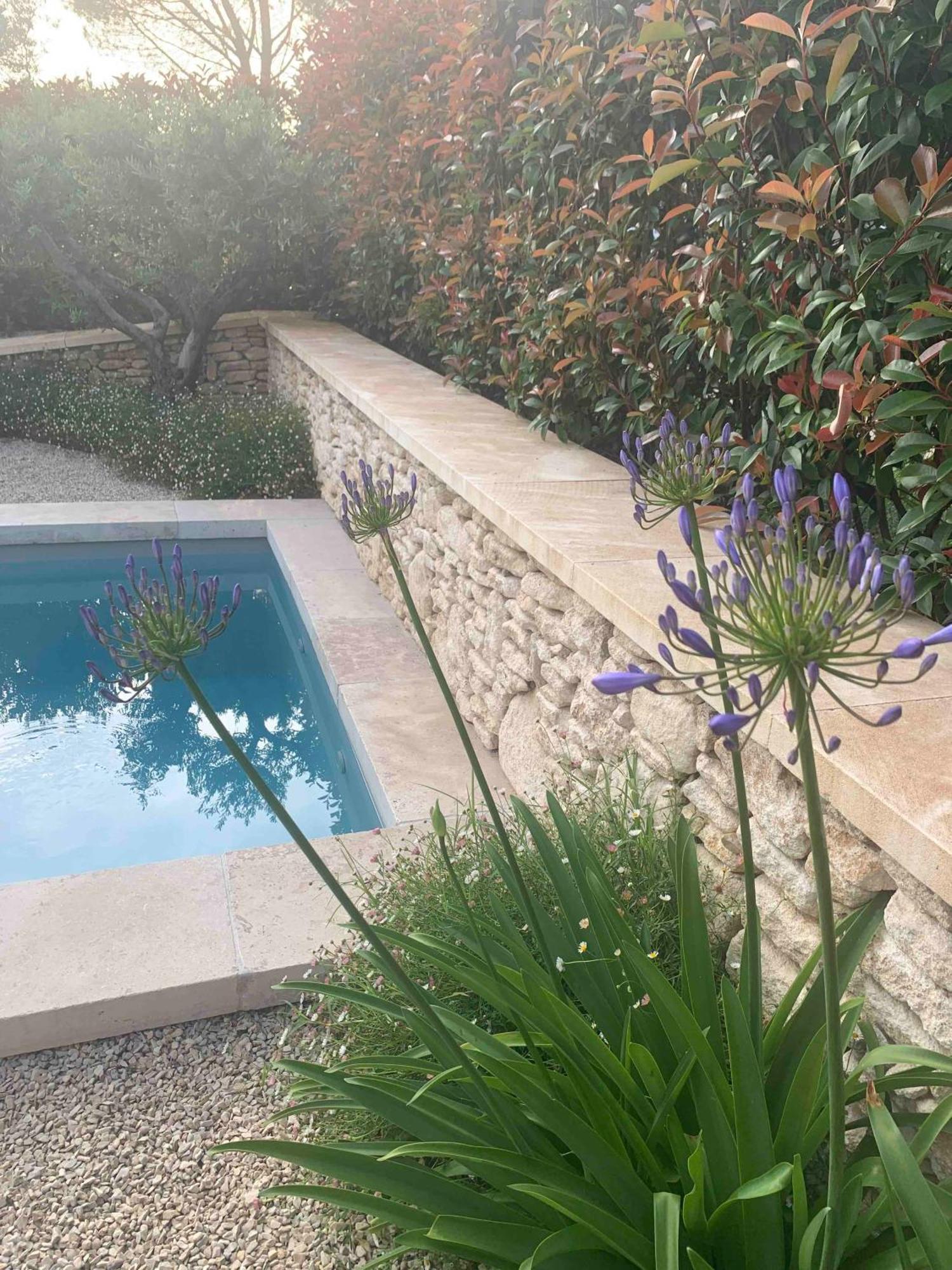 Le Cabanon De Livia Avec Piscine Privee Βίλα Cucuron Εξωτερικό φωτογραφία