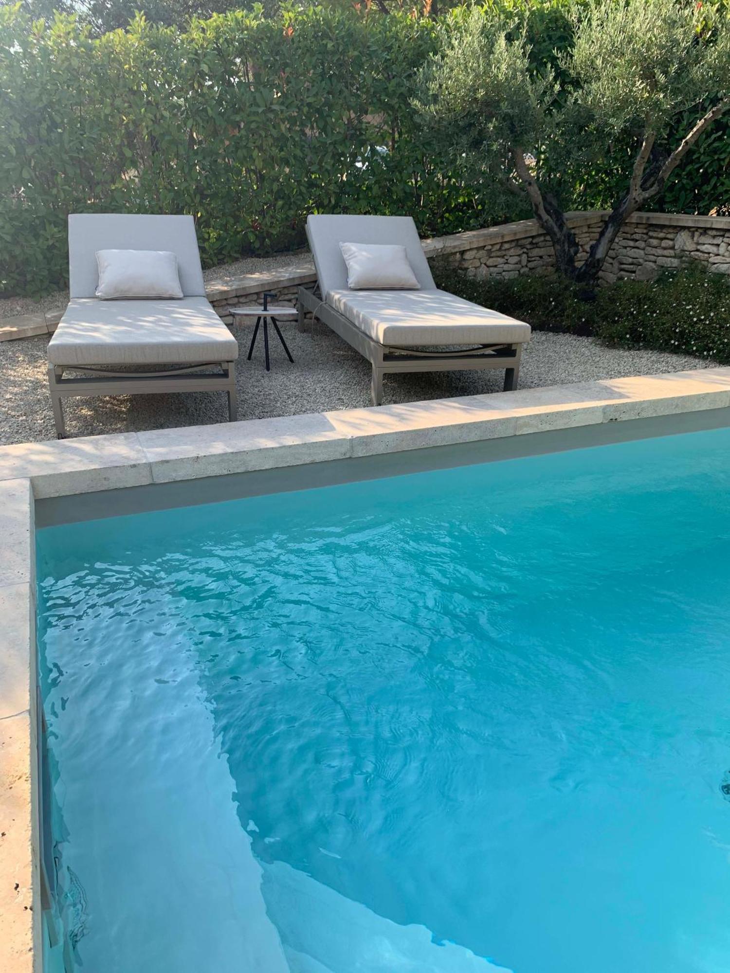 Le Cabanon De Livia Avec Piscine Privee Βίλα Cucuron Εξωτερικό φωτογραφία